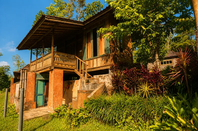 Stairs leading to the bathroom of the Double Room Garden View
