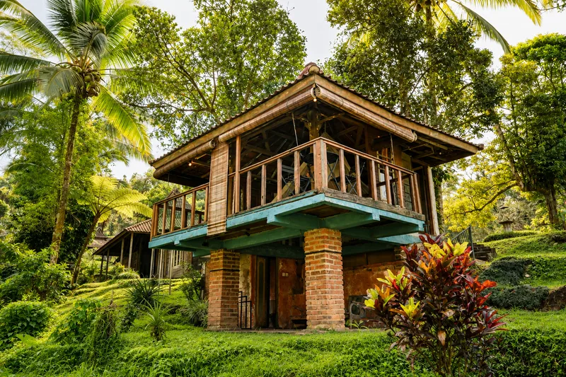 Exterior view of the Double Room Private Bathroom from a distance
